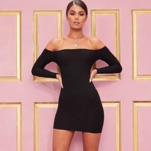 black bodycon dress